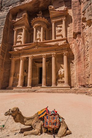 Al Khazneh or The Treasury in nabatean petra jordan middle east Fotografie stock - Microstock e Abbonamento, Codice: 400-06859364