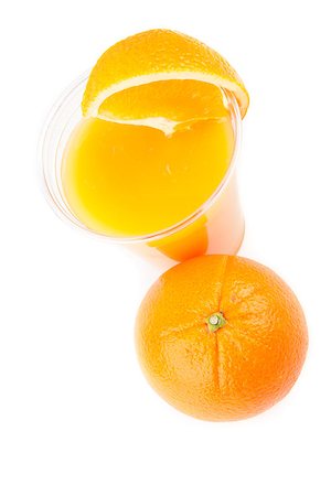 simsearch:400-06689686,k - Glass of orange juice on white background Foto de stock - Super Valor sin royalties y Suscripción, Código: 400-06864238