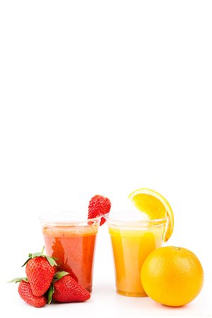 simsearch:400-06689686,k - Strawberry and orange drinks with strawberries and oranges Foto de stock - Super Valor sin royalties y Suscripción, Código: 400-06864232