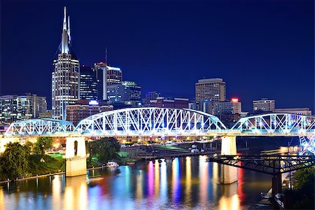 Skyline of downtown Nashville, Tennessee, USA. Photographie de stock - Aubaine LD & Abonnement, Code: 400-06866511