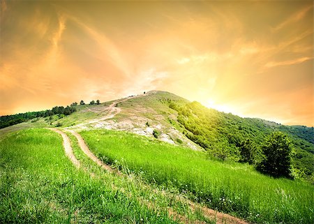 simsearch:400-06892091,k - Country road in the mountains at sunset Photographie de stock - Aubaine LD & Abonnement, Code: 400-06867535