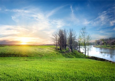 simsearch:400-06867510,k - Spring landscape with the river and the sun Stock Photo - Budget Royalty-Free & Subscription, Code: 400-06867537