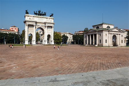 simsearch:400-06950662,k - Arch of Peace in Sempione Park, Milan, Lombardy, Italy Stock Photo - Budget Royalty-Free & Subscription, Code: 400-06867887