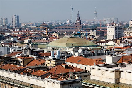 simsearch:400-06173987,k - Aerial View on Milan from the Roof of Cathedral, Italy Stock Photo - Budget Royalty-Free & Subscription, Code: 400-06867901