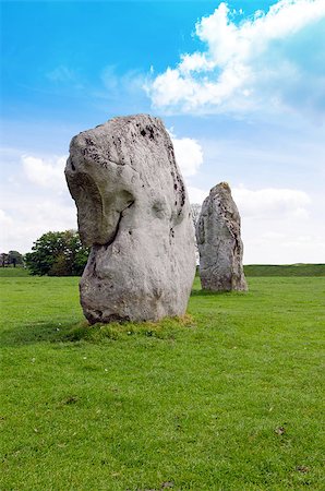 pitamaha (artist) - Standing stones at Avebury, Europe's largest prehistoric stone circle Fotografie stock - Microstock e Abbonamento, Codice: 400-06860202