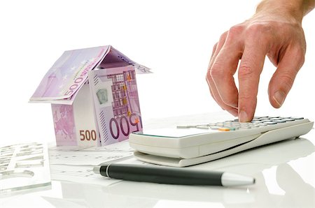 simsearch:400-06855814,k - Contractor calculating costs of a house. House made of Euro money in background. Focus on a hand. Foto de stock - Royalty-Free Super Valor e Assinatura, Número: 400-06860411