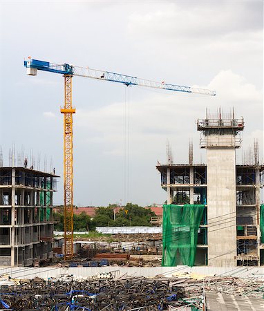 simsearch:400-05249204,k - Construction crane and building in construction site Stock Photo - Budget Royalty-Free & Subscription, Code: 400-06860521