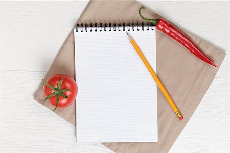 recipes paper - recipe notepad on wooden table with pepper and tomato with pencil Foto de stock - Super Valor sin royalties y Suscripción, Código: 400-06860660