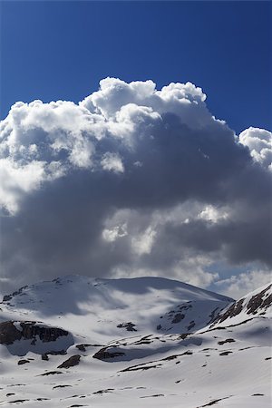 simsearch:400-07215536,k - Snow mountains and blue sky with cloud. Turkey, Central Taurus Mountains, Aladaglar (Anti-Taurus) view from plateau Edigel (Yedi Goller) Foto de stock - Super Valor sin royalties y Suscripción, Código: 400-06860692