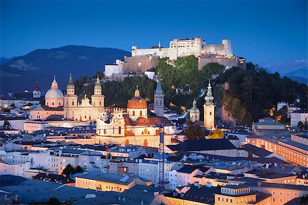 salzburg cathedral - Image of Salzburg during twilight blue hour. Photographie de stock - Aubaine LD & Abonnement, Code: 400-06861913