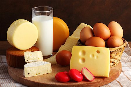 eggs milk - Several types of cheese, milk and eggs Stock Photo - Budget Royalty-Free & Subscription, Code: 400-06875205