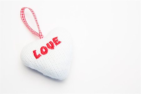 simsearch:400-06873734,k - Wool love heart decoration Stock Photo - Budget Royalty-Free & Subscription, Code: 400-06873692