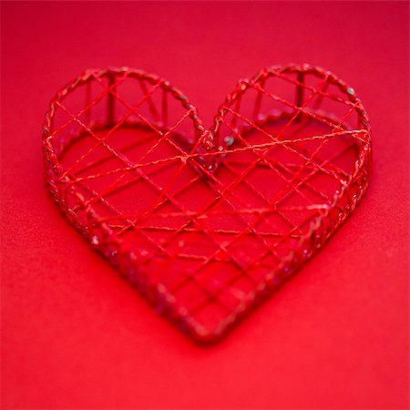 simsearch:400-06873734,k - Red heart shaped ornamental box Stock Photo - Budget Royalty-Free & Subscription, Code: 400-06873726