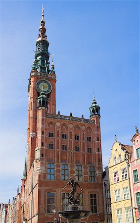 simsearch:614-05522898,k - facade of town hall of Gdansk,  Poland Foto de stock - Royalty-Free Super Valor e Assinatura, Número: 400-06887370