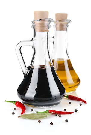 simsearch:400-06061963,k - balsamic vinegar and olive oil isolated on white background Foto de stock - Royalty-Free Super Valor e Assinatura, Número: 400-06881426