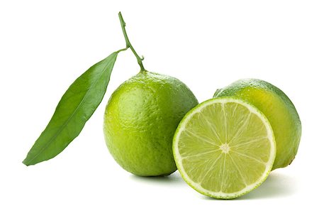 simsearch:400-05128284,k - Fresh limes with green leaf. Isolated on white Foto de stock - Super Valor sin royalties y Suscripción, Código: 400-06914052