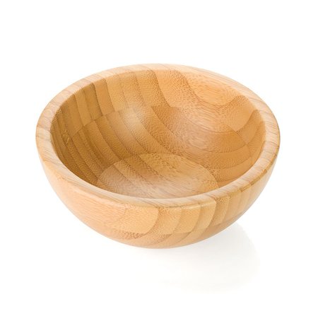 simsearch:400-06914719,k - Wooden bowl. Isolated on white background Stock Photo - Budget Royalty-Free & Subscription, Code: 400-06914777