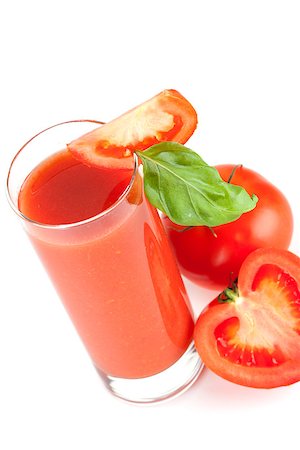 simsearch:400-06915457,k - Fresh tomato juice with basil isolated on white background Photographie de stock - Aubaine LD & Abonnement, Code: 400-06915350