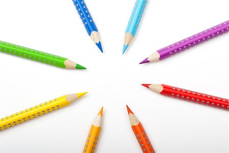 Color pencils aimed to the center Photographie de stock - Aubaine LD & Abonnement, Code: 400-06917413