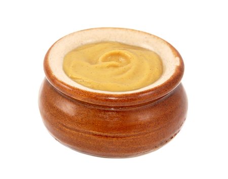 simsearch:400-06919406,k - Dijon mustard served in a small ceramic pot, isolated on a white background Foto de stock - Royalty-Free Super Valor e Assinatura, Número: 400-06919406