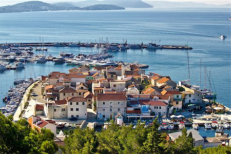 simsearch:400-07175405,k - Dalmatian town of Tribunj, Vodice aerial view, Dalmatia, Croatia Foto de stock - Royalty-Free Super Valor e Assinatura, Número: 400-06919635