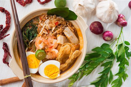 shrimp beans - Singaporean prawn noodles or har mee. Famous Singapore food spicy fresh cooked prawn mee in clay pot with hot steam. Asian cuisine. Stock Photo - Budget Royalty-Free & Subscription, Code: 400-06919849