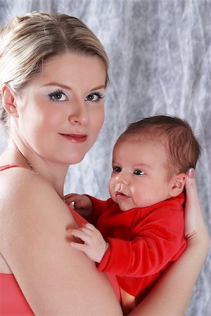 simsearch:400-04118442,k - Mother with her newborn baby in home Stock Photo - Budget Royalty-Free & Subscription, Code: 400-06913031