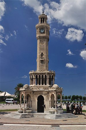 Historical Clock Tower of Izmir, Turkey. It was built in 1901, at Konak Square and accepted as the symbol of Izmir City. Photographie de stock - Aubaine LD & Abonnement, Code: 400-06924261