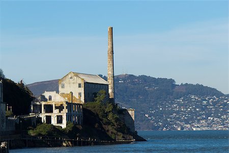 simsearch:400-05205948,k - Alcatraz Island in San Francisco, USA Foto de stock - Super Valor sin royalties y Suscripción, Código: 400-06925136