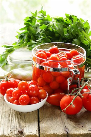 simsearch:400-04849937,k - snack tomatoes pickled with herbs and spices Stock Photo - Budget Royalty-Free & Subscription, Code: 400-06926333