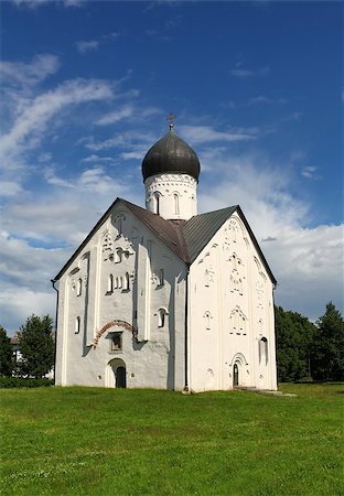 Church of the 16th century  in Novgorod. Russia Foto de stock - Super Valor sin royalties y Suscripción, Código: 400-06926843