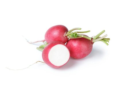 simsearch:400-07422782,k - heap of ripe radishes, isolated on white background Photographie de stock - Aubaine LD & Abonnement, Code: 400-06921441
