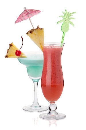 simsearch:400-06915457,k - Two tropical cocktails with pineapple. Isolated on white Photographie de stock - Aubaine LD & Abonnement, Code: 400-06922441