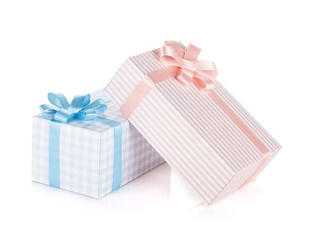 simsearch:400-06360703,k - Two gift boxes with ribbon and bow. Isolated on white background Stockbilder - Microstock & Abonnement, Bildnummer: 400-06923276