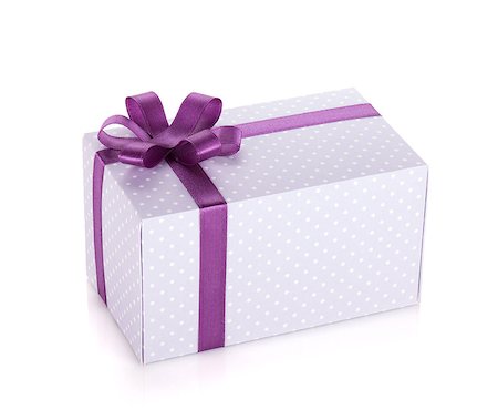 simsearch:400-06360703,k - Blue gift box with violet ribbon and bow. Isolated on white background Stockbilder - Microstock & Abonnement, Bildnummer: 400-06923278