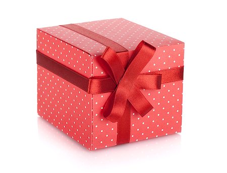 simsearch:400-06360703,k - Red gift box with ribbon and bow. Isolated on white background Stockbilder - Microstock & Abonnement, Bildnummer: 400-06923283