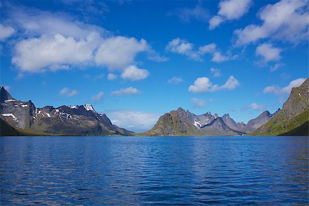 simsearch:400-06946273,k - Scenic panorama of fjord on Lofoten islands in Norway on sunny summer day Photographie de stock - Aubaine LD & Abonnement, Code: 400-06945667