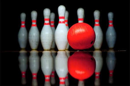 Ten bowling pins and bowling ball Stock Photo - Budget Royalty-Free & Subscription, Code: 400-06948827