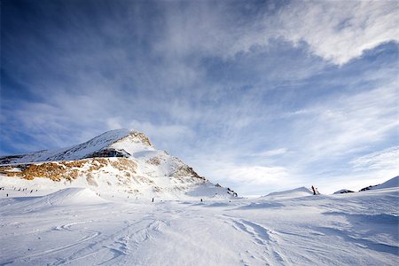 Ski slopes in Kaprun resort next to Kitzsteinhorn peak, Austrian Alps Photographie de stock - Aubaine LD & Abonnement, Code: 400-06948863