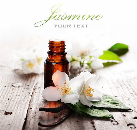 Essential oil with jasmine flower and vanilla Stock Photo - Budget Royalty-Free & Subscription, Code: 400-06949627