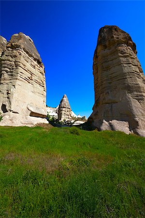 simsearch:400-04519855,k - Fairy chimneys rock formations. Turkey, Cappadocia, Goreme. Photographie de stock - Aubaine LD & Abonnement, Code: 400-06949967