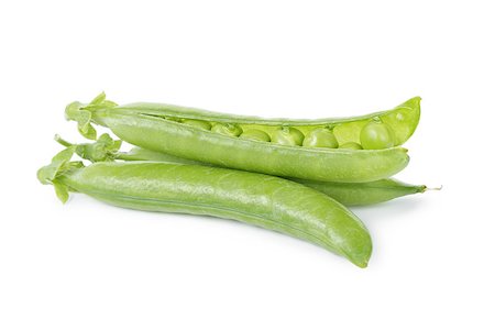 simsearch:400-04785141,k - fresh pea pods, isolated on white background Stock Photo - Budget Royalty-Free & Subscription, Code: 400-06950451