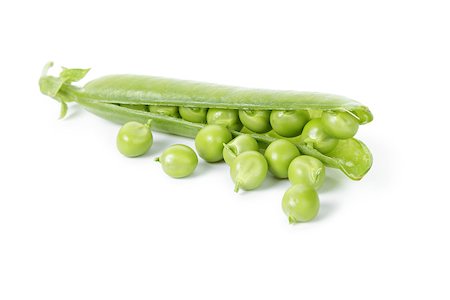 simsearch:400-04785141,k - fresh pea pods, isolated on white background Stock Photo - Budget Royalty-Free & Subscription, Code: 400-06950453