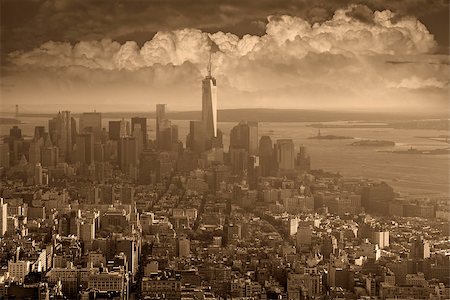 simsearch:400-04782234,k - NEW YORK CITY - MAY 17: New York City Manhattan skyline aerial view with Empire State and skyscrapers  May 17, 2013 in Manhattan, New York City Stockbilder - Microstock & Abonnement, Bildnummer: 400-06951222