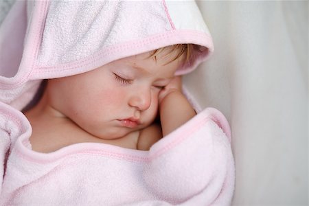 simsearch:400-04895941,k - Sleeping baby girl Fotografie stock - Microstock e Abbonamento, Codice: 400-06953068