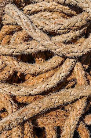 simsearch:400-06106317,k - Detail close up of old used marine rope Photographie de stock - Aubaine LD & Abonnement, Code: 400-06953172