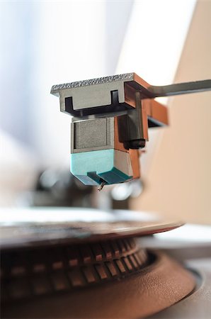 simsearch:600-08083005,k - Closeup of a needle over vintage record player. Stock Photo - Budget Royalty-Free & Subscription, Code: 400-06953456