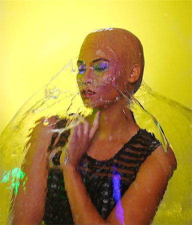 female models balloons - Creative Concept of Woman and Water Splashing on Top of Her Head Foto de stock - Super Valor sin royalties y Suscripción, Código: 400-07035262