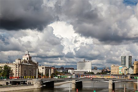 Moscow River and White House in Moscow, Russia Stock Photo - Budget Royalty-Free & Subscription, Code: 400-07038286
