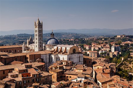 simsearch:400-06568105,k - Aerial View on Siena and Santa Maria Cathedral, Tuscany, Italy Stockbilder - Microstock & Abonnement, Bildnummer: 400-07038289